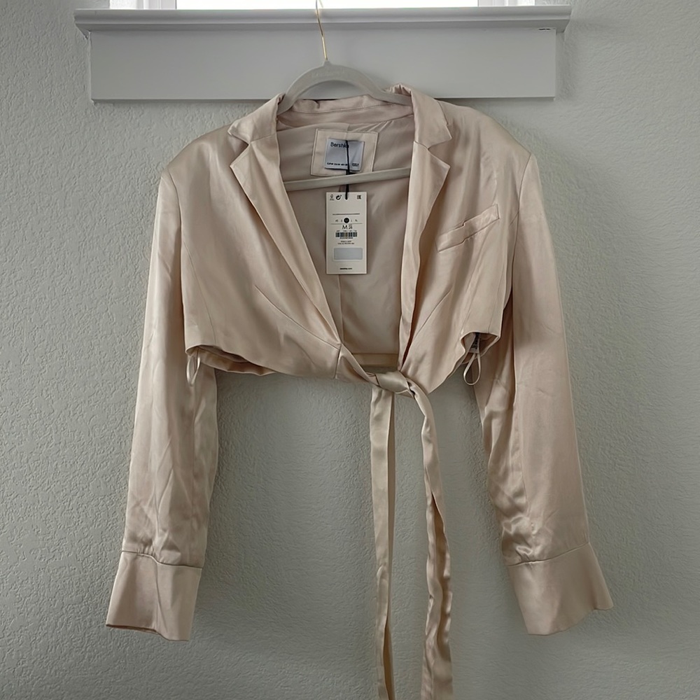Cropped Satin Blazer